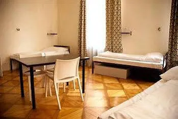 Hostel Studio *