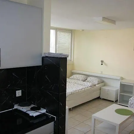 Studio Hostel