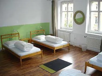 Studio * Гаага